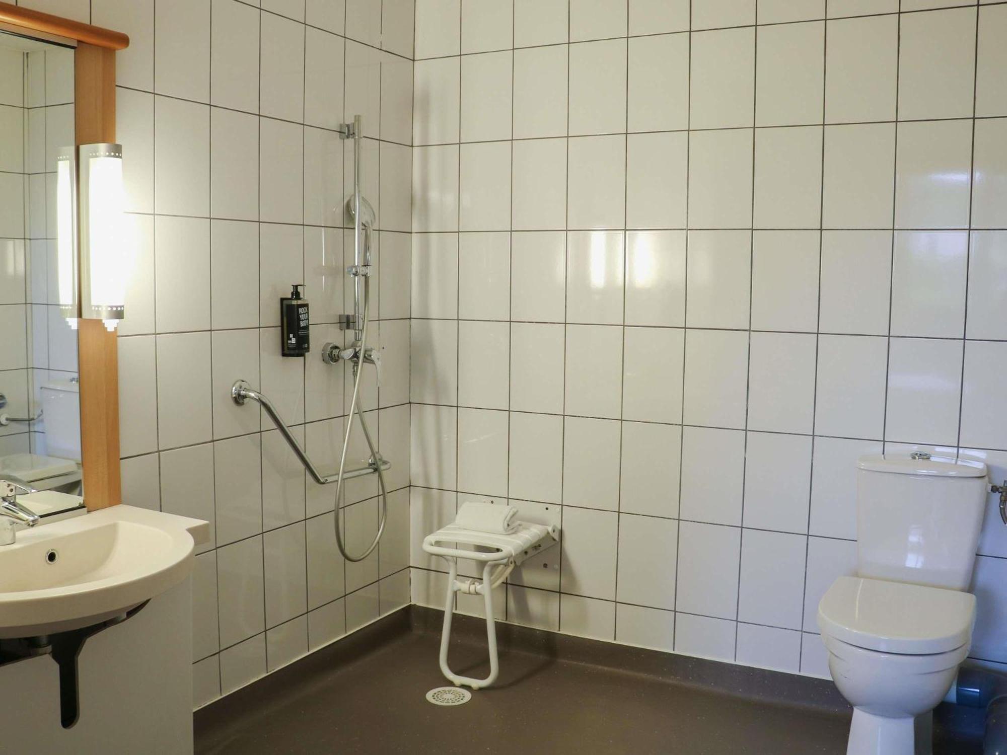 Standard Double Room Mobility Accessible